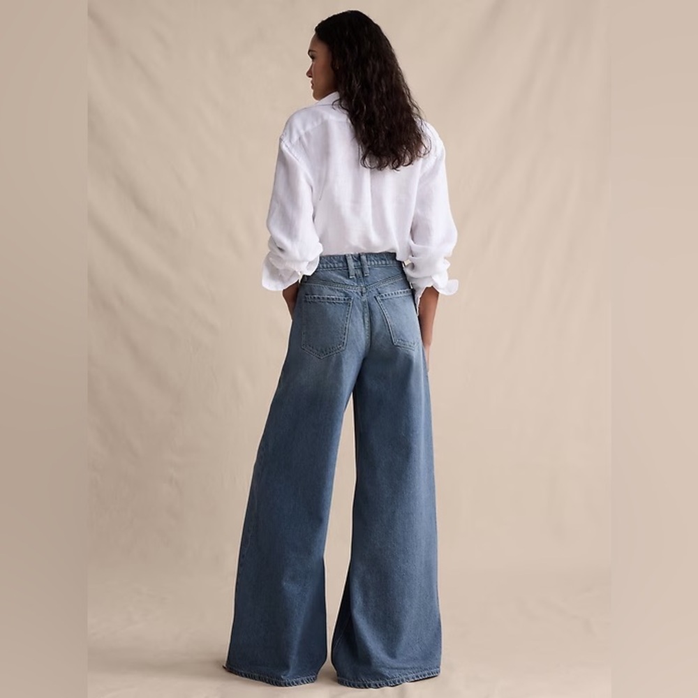 NEW! Banana Republic High-Rise Wide-Leg Lightweight Palazzo Jeans - Multiple 🩷 - Picture 3 of 9